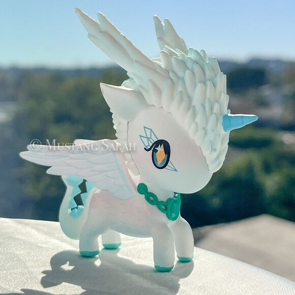 Tokidoki Mystical Dragon Unicorno Feather Dragon Fantasy Angel Pegasus Figure - Picture 1 of 7